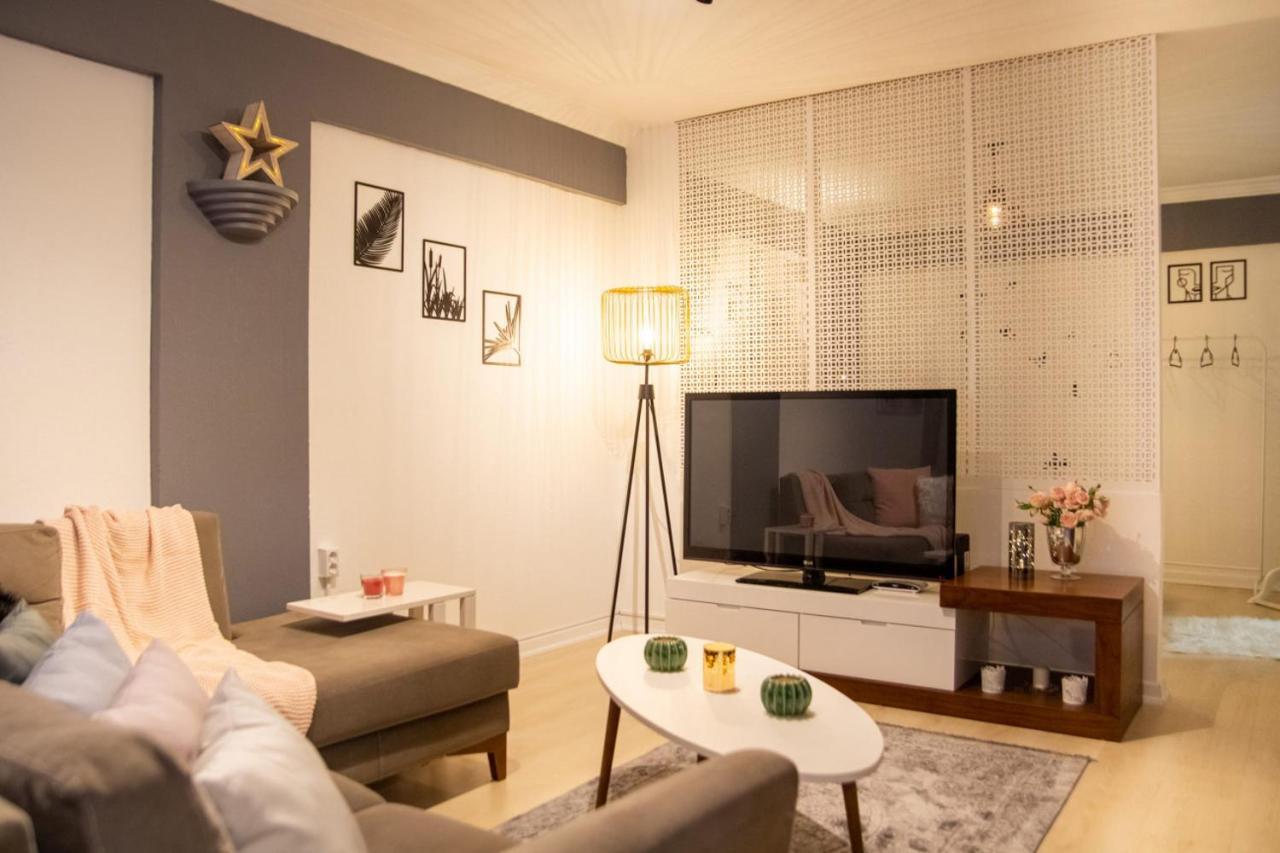 Amazing Flat Near The Coast With A Delightful Shared Terrace Close To Public Transportation In Karsiyaka İzmir Extérieur photo